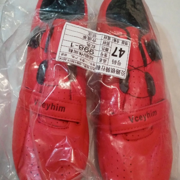 Mens red cycling shoes size 12/14 - Picture 1 of 3